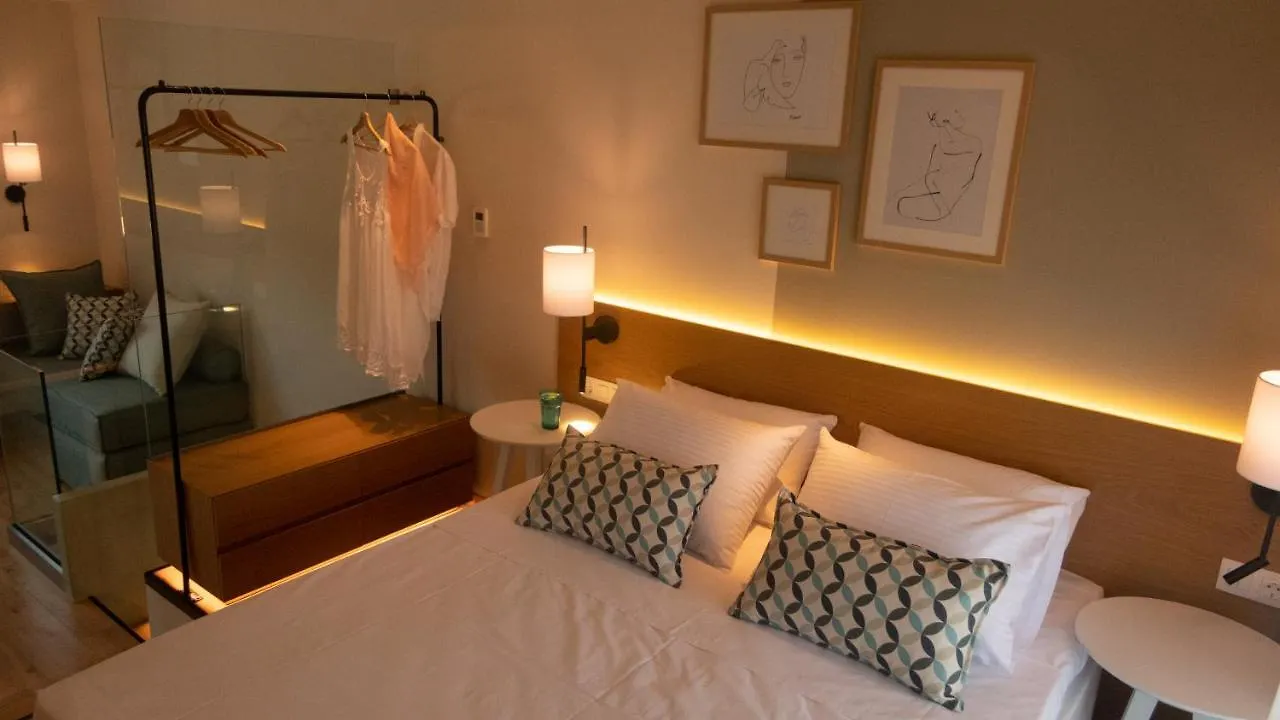 Dionysus Suites Ierissós