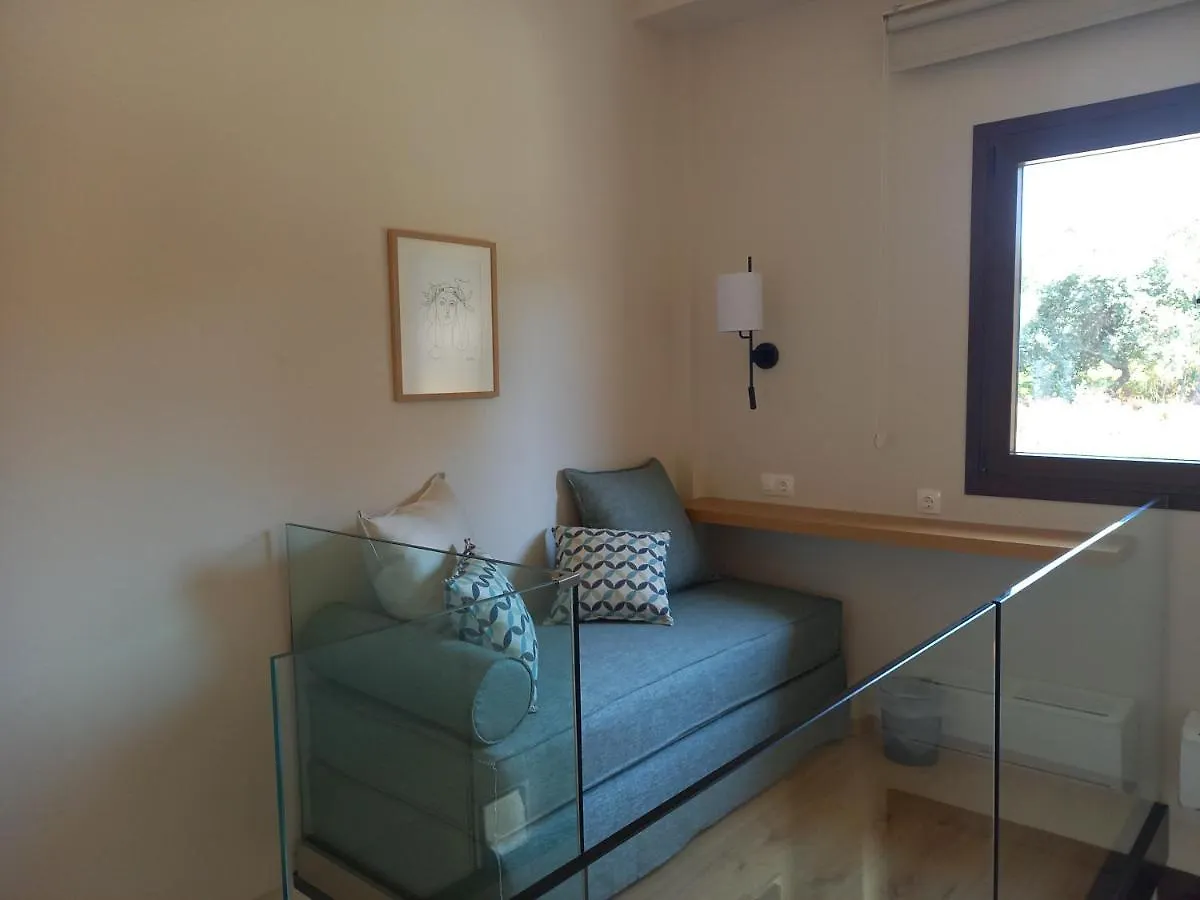Dionysus Suites Ierissós Aparthotel